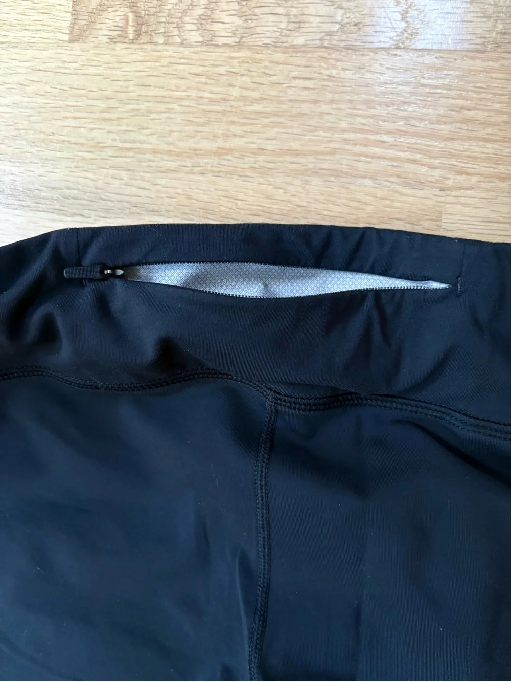 Nike Dri-Fit Black Leggings Size Medium in Excellent Condition